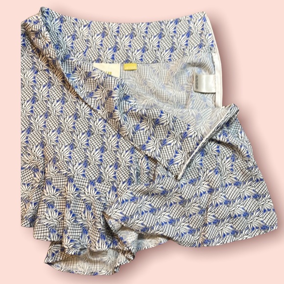 Maeve Pineapple Print Shorts 0 - Picture 3 of 7